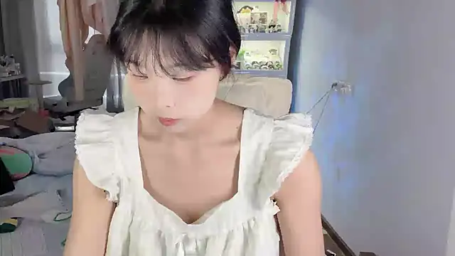 Akong11 online show from 06-10-26, 05:08