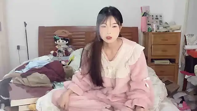 Akong11 online show from 10-24-25, 07:57