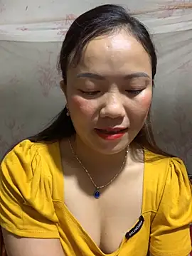 Snapshot of _losrt_cherry_ chatting on 10-13-25, 07:54  losrt cherry  online show from 10-13-25, 07:54