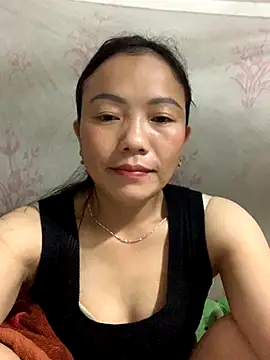 Snapshot of _losrt_cherry_ chatting on 10-02-25, 11:19  losrt cherry  online show from 10-02-25, 11:19
