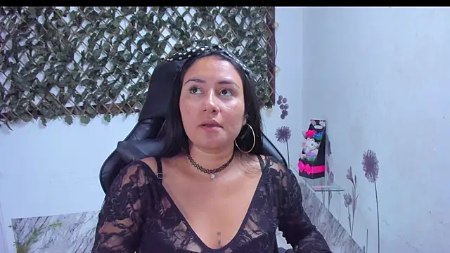 Luna021 1 online show from 11-15-25, 08:13