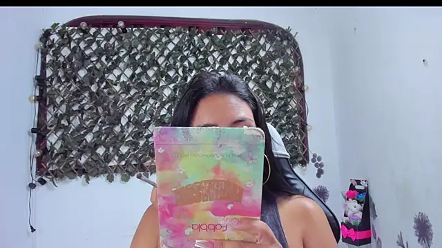 Luna021 1 online show from 11-18-25, 08:34