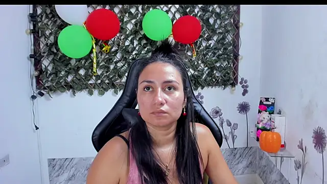 Luna021 1 online show from 11-01-25, 07:41