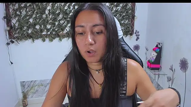 Luna021 1 online show from 12-02-25, 09:05