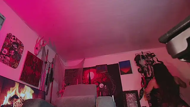 agathaaiko6 online show from 04-18-26, 01:41