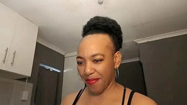 Lillyan N online show from 02-05-26, 07:04