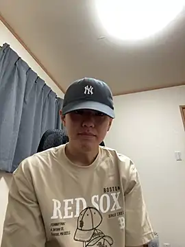 Snapshot of KAMESAN08 chatting on 10-22-25, 07:19 KAMESAN08 online show from 10-22-25, 07:19