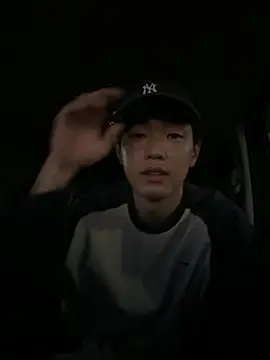 Snapshot of KAMESAN08 chatting on 11-16-25, 08:19 KAMESAN08 online show from 11-16-25, 08:19