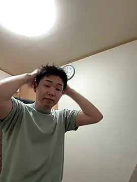 Snapshot of KAMESAN08 chatting on 05-13-26, 12:45 KAMESAN08 online show from 05-13-26, 12:45