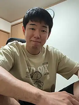 Snapshot of KAMESAN08 chatting on 06-04-26, 11:37 KAMESAN08 online show from 06-04-26, 11:37