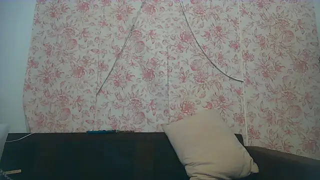 Snapshot of MaitresseMermaid chatting on 07-13-26, 08:46 MaitresseMermaid online show from 07-13-26, 08:46