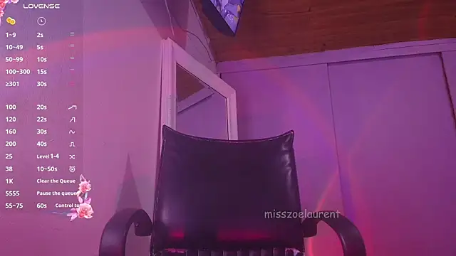 misszoelaurent online show from 10-14-25, 07:58