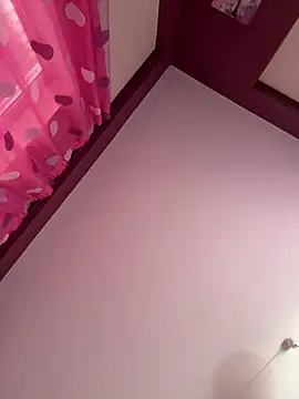 marouska official online show from 04-18-26, 12:18