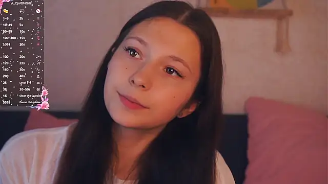 GabrielleLynchard online show from 10-27-25, 07:15