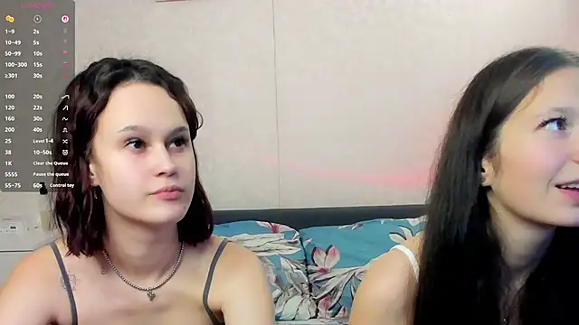 Snapshot of GabrielleLynchard chatting on 09-23-25, 06:59 GabrielleLynchard online show from 09-23-25, 06:59