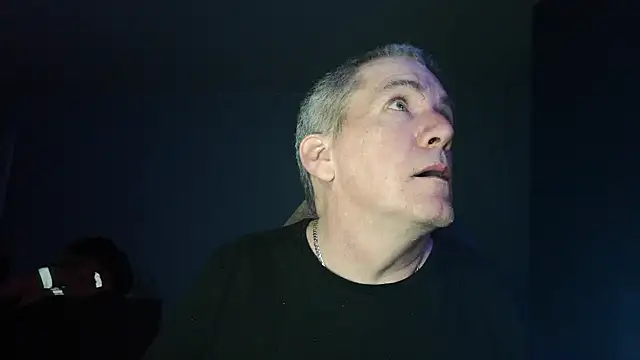 Snapshot of Sex_and_loves chatting on 04-07-26, 05:20 Sex and loves online show from 04-07-26, 05:20