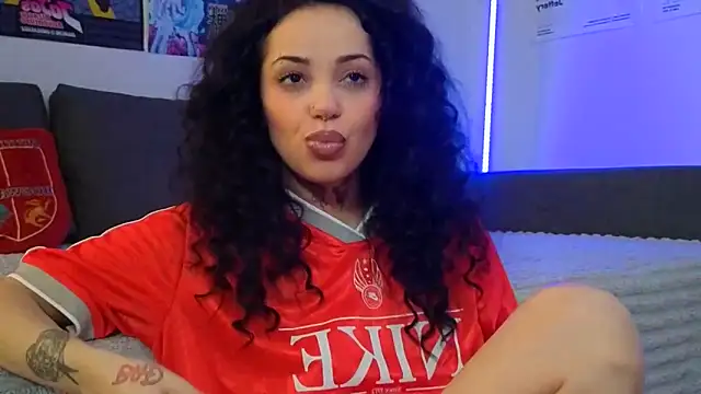 KiraQuinn1 online show from 02-26-26, 04:51