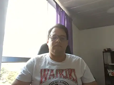 Snapshot of Alpha-Bear chatting on 09-27-25, 05:08 Alpha-Bear online show from 09-27-25, 05:08