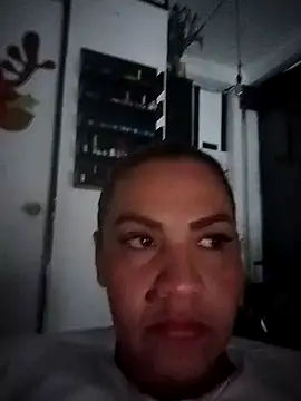 LaraStons online show from 09-30-25, 01:28