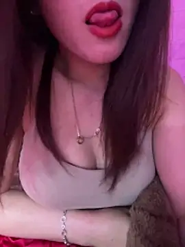 Moon pusy online show from 11-26-25, 12:38