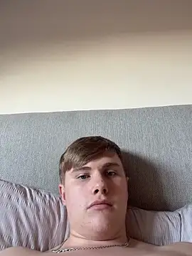 Sammyboy2211 online show from 04-24-26, 04:53