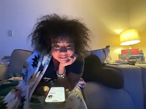 Snapshot of GoddessFatPuss chatting on 09-15-25, 06:03 GoddessFatPuss online show from 09-15-25, 06:03