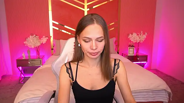 ShyySiren online show from 10-11-25, 07:42