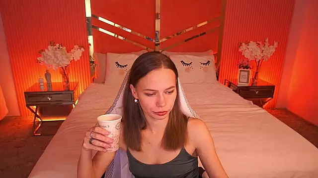 ShyySiren online show from 10-12-25, 07:21