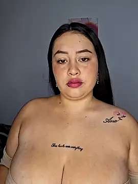 Snapshot of Sstefaniaa chatting on 09-15-25, 09:48 Sstefaniaa online show from 09-15-25, 09:48