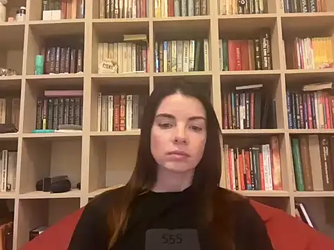 Snapshot of Venirah chatting on 10-24-25, 06:51 Venirah online show from 10-24-25, 06:51
