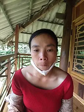 Snapshot of lily-00 chatting on 11-06-25, 04:38 lily-00 online show from 11-06-25, 04:38