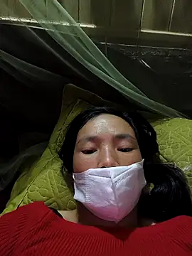 Snapshot of lily-00 chatting on 09-26-25, 02:18 lily-00 online show from 09-26-25, 02:18