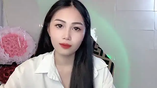 Lyly4757 online show from 10-28-25, 09:30