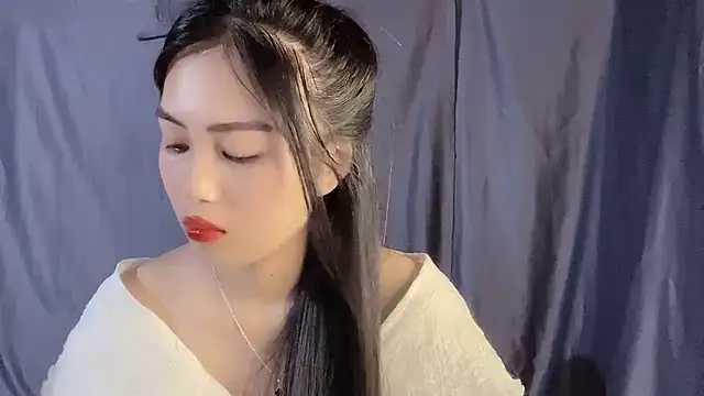 Lyly4757 online show from 09-23-25, 11:01