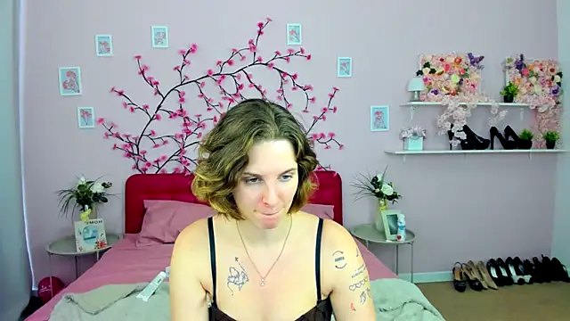 SabrinaRayX online show from 10-14-25, 06:36