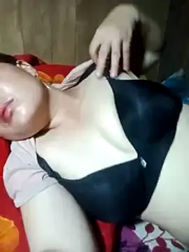 emilyzz online show from 06-04-26, 05:12