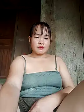 emilyzz online show from 10-29-25, 01:59