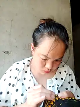 Snapshot of emilyzz chatting on 03-31-26, 08:05 emilyzz online show from 03-31-26, 08:05