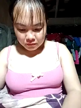 emilyzz online show from 05-12-26, 02:45