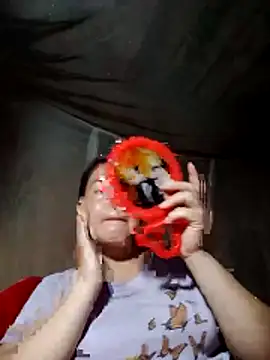 Snapshot of emilyzz chatting on 04-04-26, 01:28 emilyzz online show from 04-04-26, 01:28