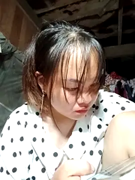 emilyzz online show from 04-23-26, 01:24