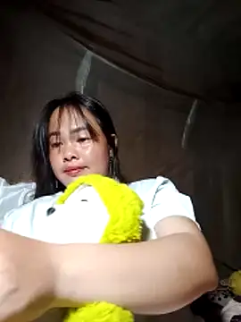 Snapshot of emilyzz chatting on 04-06-26, 10:49 emilyzz online show from 04-06-26, 10:49