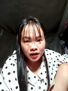 Snapshot of emilyzz chatting on 02-12-26, 03:39 emilyzz online show from 02-12-26, 03:39