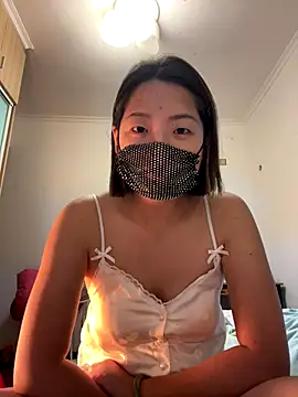 TiNa wiwi online show from 10-24-25, 09:41