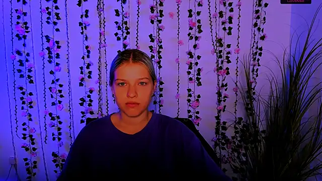 Snapshot of kaela_spell_ chatting on 09-18-25, 05:32 kaela spell  online show from 09-18-25, 05:32