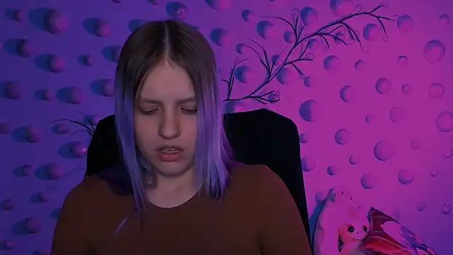 kaela spell  online show from 04-29-26, 02:27