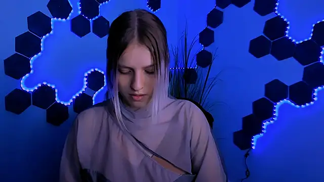kaela spell  online show from 05-15-26, 12:08