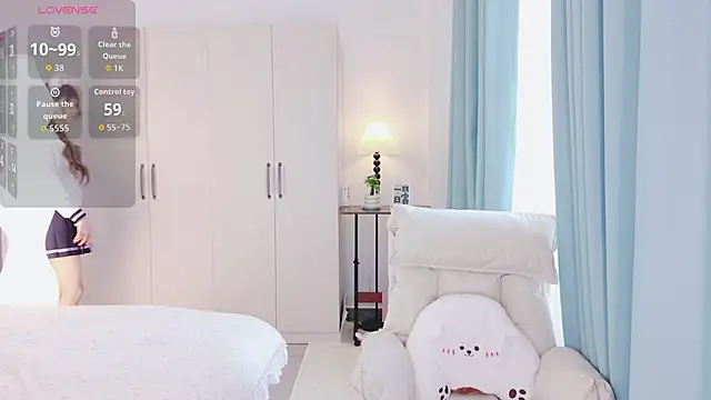 Snapshot of schoolgirl-nurse chatting on 12-14-25, 01:23 schoolgirl-nurse online show from 12-14-25, 01:23