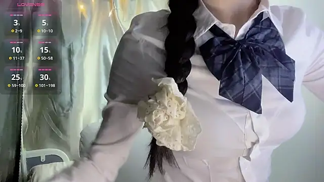 Snapshot of schoolgirl-nurse chatting on 09-17-25, 10:06 schoolgirl-nurse online show from 09-17-25, 10:06