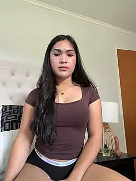 ZoeyJohnson online show from 03-18-26, 12:03